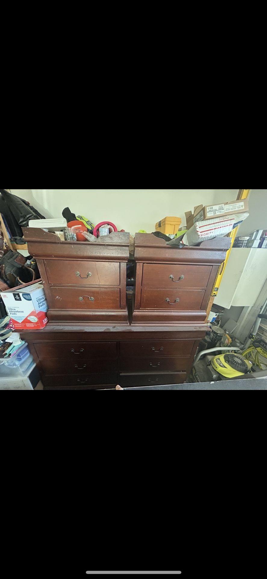 Bedroom Set / Dresser Set