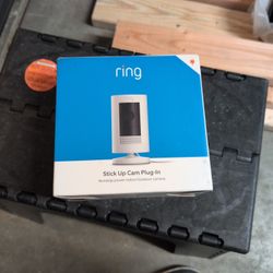 Ring Camera  Stick Up Plug-IN 