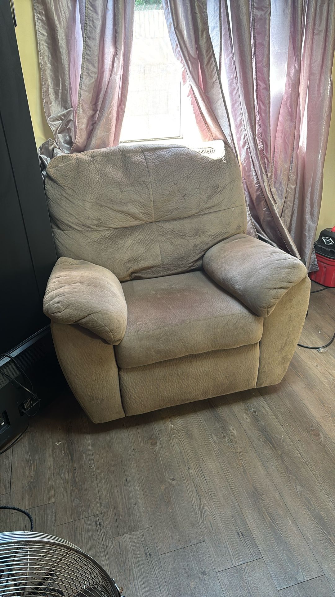 Recliner Chair