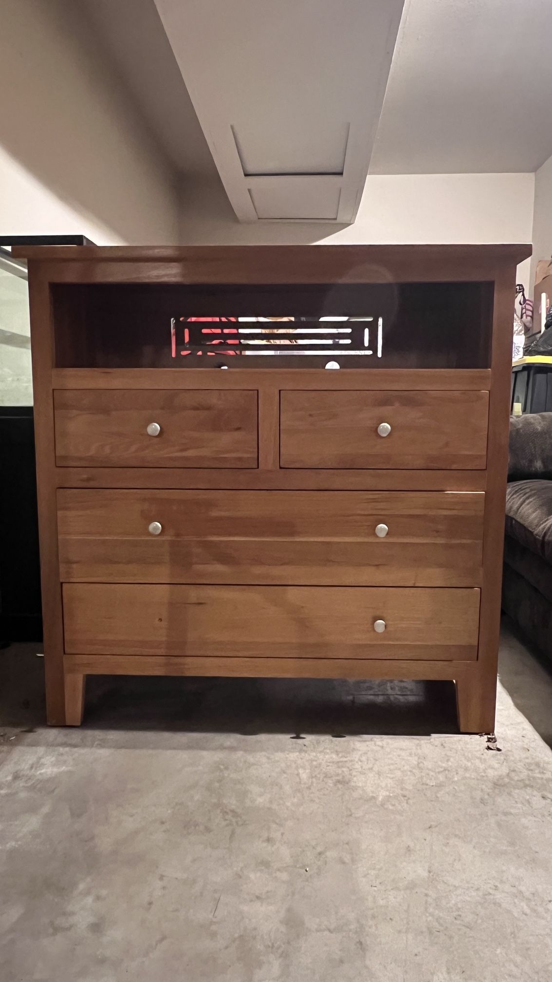 Entertainment center/Dresser/ Tv Stand