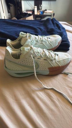Nike gt cut
