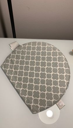 Boppy wedge Pillow—pregnancy pillow