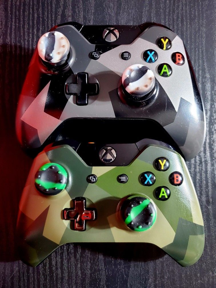 Limited Edition Xbox One Controllers