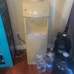 GE Water Dispenser