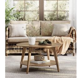 VASAGLE MAEZO Collection - Round Coffee Table, 2-Tier Center Table with Storage, Tapered Legs, Curved Transitions, 31.5 Dia. x 17.7 H Inches, Easy Ass