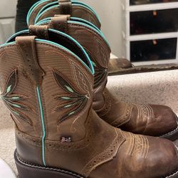Justin Cowgirl boots