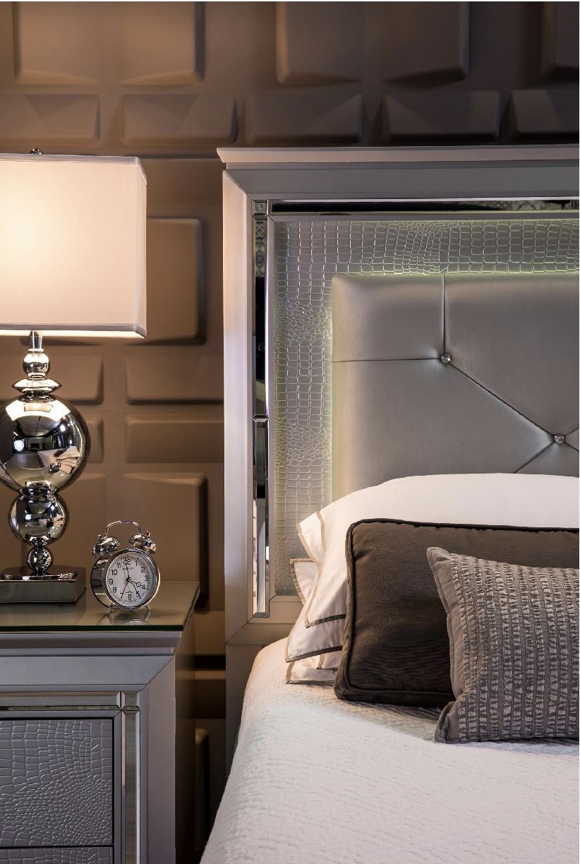 3 piece QUEEN BEDROOM SET