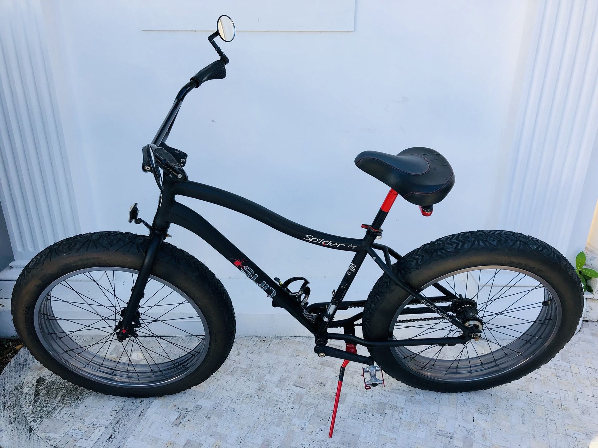 SUN SPIDER AT 26 2 SPEED ALUMINUM BEACH CRUISER BIKE MATTE BLACK CLEAN NO RUST NO SCRATCHES. 500 for Sale in Hollywood FL OfferUp