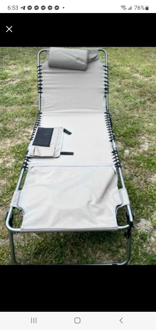 BRAND NEW..Oversized Heavy Duty Tanning Chair with Face Hole