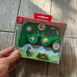 Nintendo Switch Super Mario Wired Fight Pad Pro Luigi