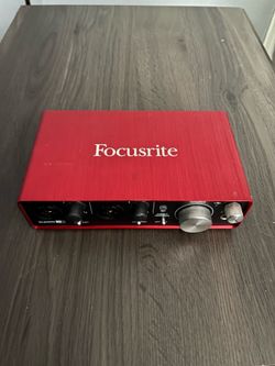 Scarlett Focusrite 2i2 (2nd gen)