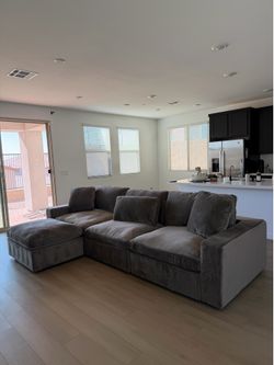 7th avenue modular couch brand new