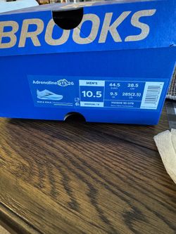 Brooks Adrenaline GTS 26 Men's Size 10.5
