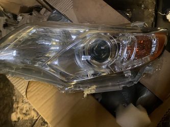 2012-14 Toyota Camry Headlights
