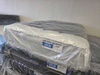 Beautyrest 100th anniversary firm Queen Mattress New!