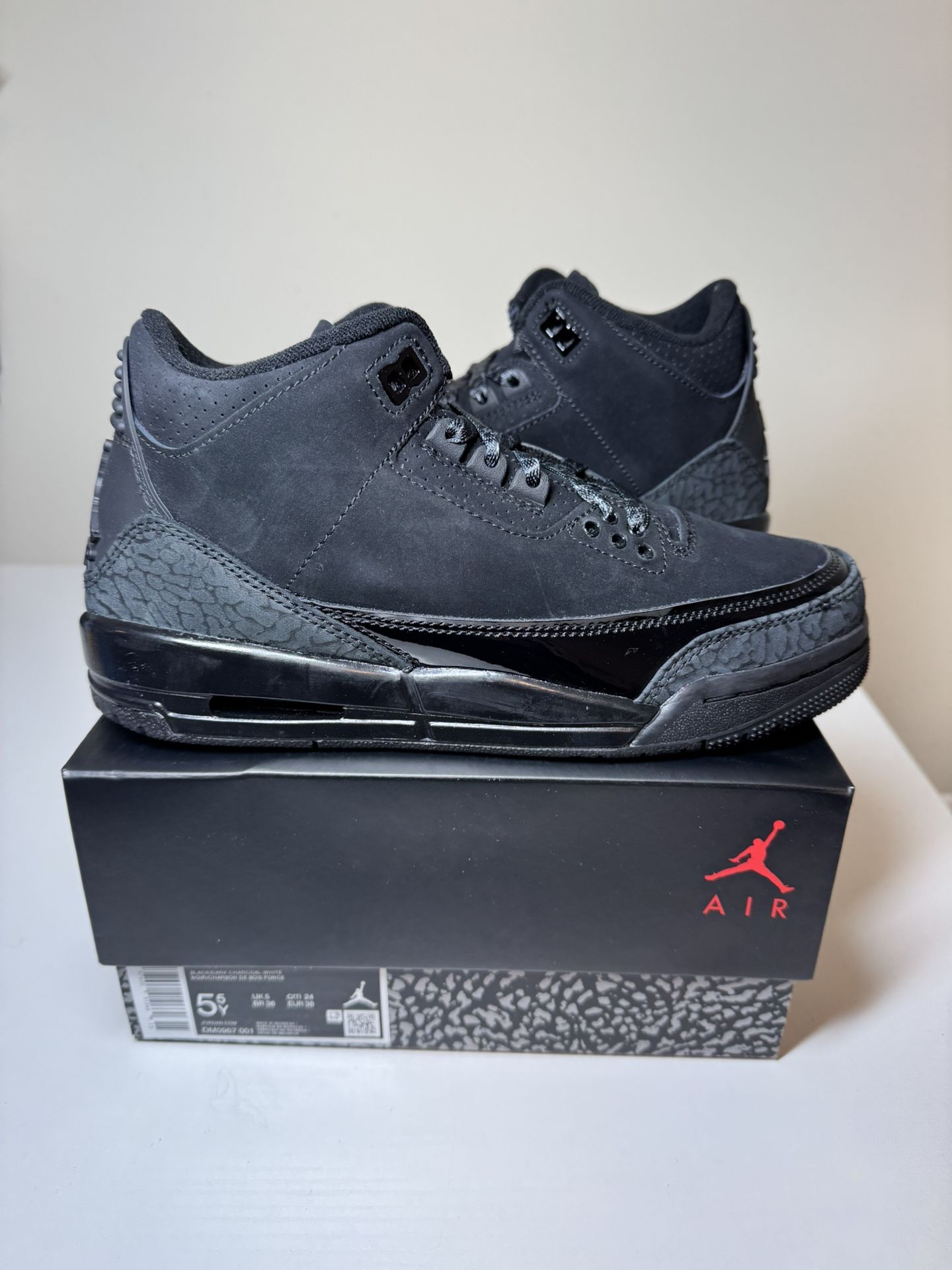 Jordan 3 Retro Black Cat 2025 Release Size 5.5