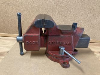 UNIQUE Medium-Sized COLUMBIAN 3-1/2” Swivel Vise w/Pipe Jaws (USA)