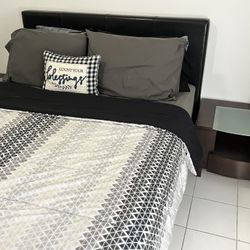 Queen Size Bedroom Set W/Mattress