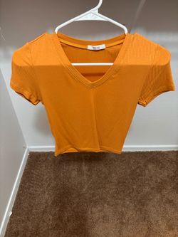 Mustard yellow Ribbed V-Neck Crop Top