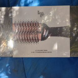 Lange 2n1 Titanium Brush Dryer