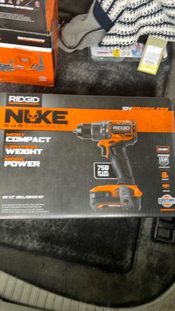 RIDGID 18V Brushless NUKE 1/2" Drill/Driver Kit