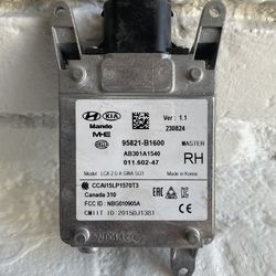 2017-20 GENESIS G80, G90 2019 & HYUNDAI 2014-2020 SRS MODULE RH OEM 95821-B1600