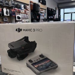Mavic 3 Pro Flymore Combo w RC Remote