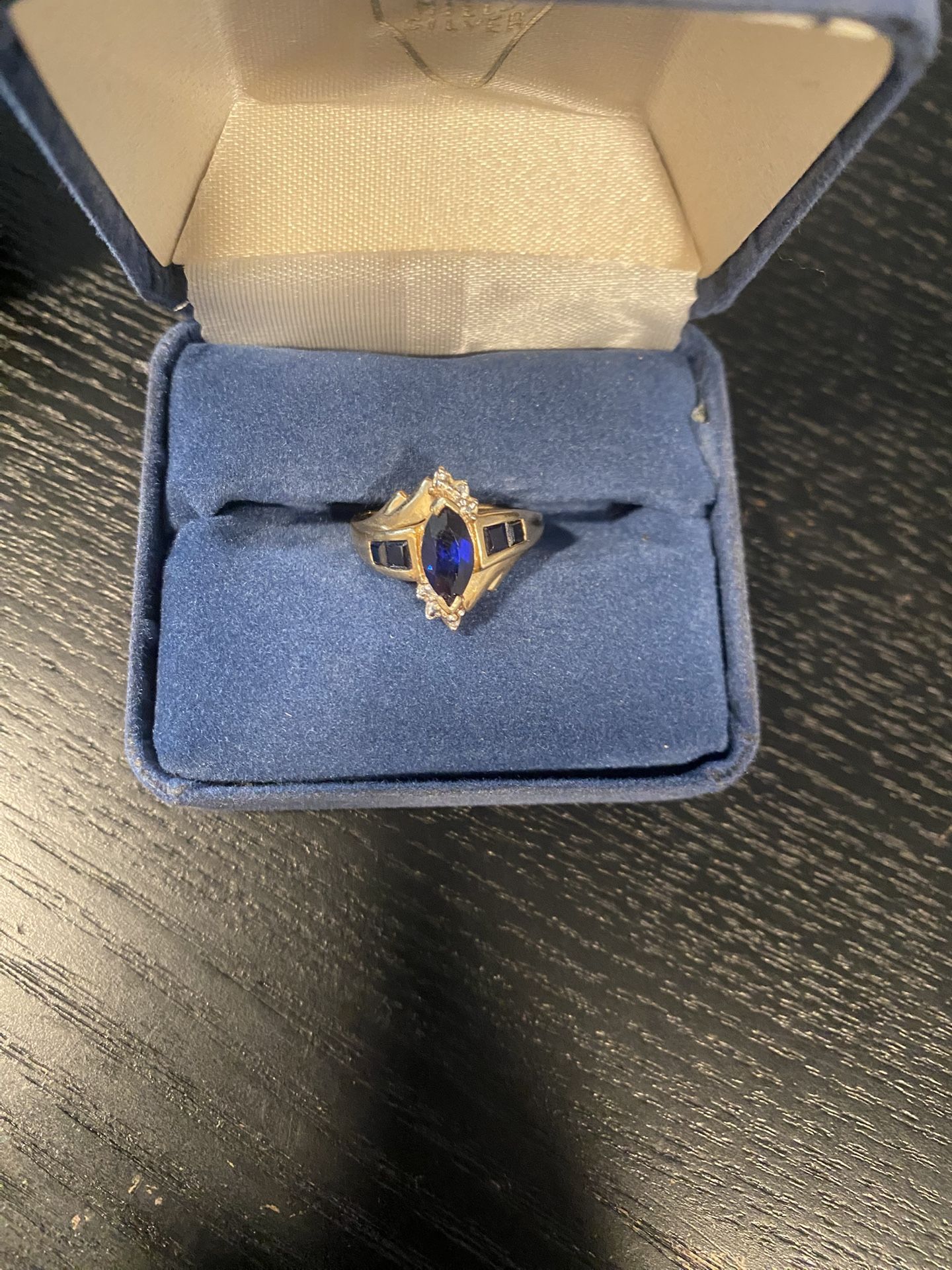 10k gold ring with sapphires