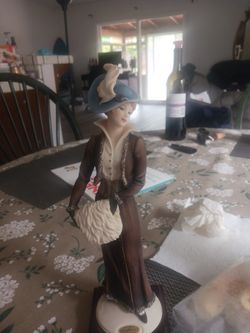 Giuseppe  Armani Figurine 