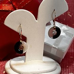 🐼 14K Gold Onyx & Mother Of Pearl Earrings