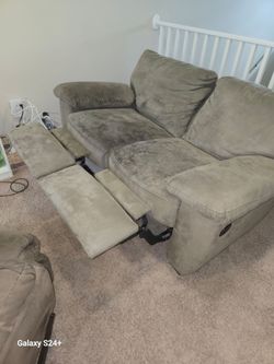 Reclining Loveseat