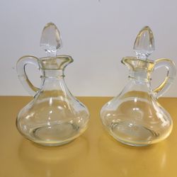 Vtg Set Of 2 Vintage Anchor Hocking Clear Glass Oil & Vinegar Cruets w/ Stoppers
