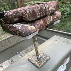Camo Boat Seat, Pedestal, And Base Plate