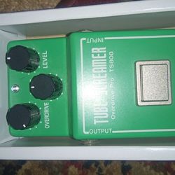 4 Ft .Pedals In Box .Guitar Pedals. Everything You See