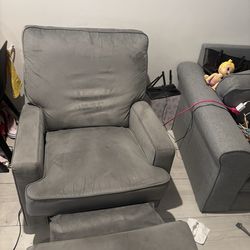 FURNITURE SECTIONAL SOFA AND RECLINER