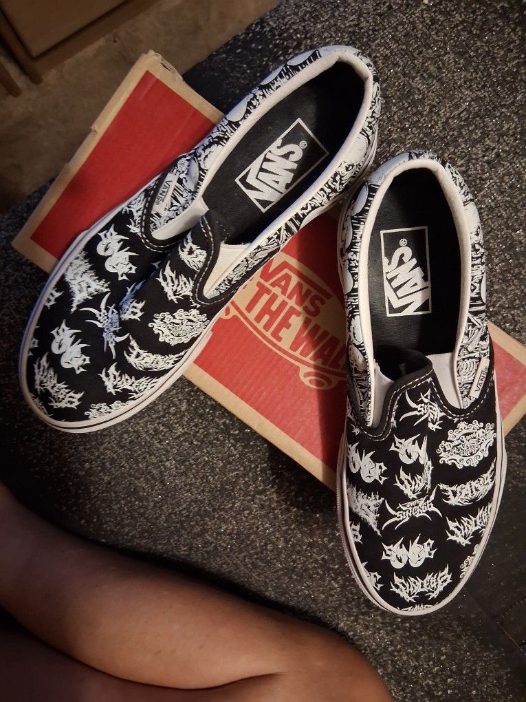 VANS SLIP ON SHOES