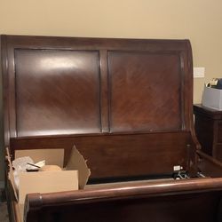 Bassett  Bedroom Set 7 Piece