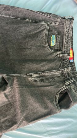 Empire jeans Ultra Wide size 32 they rip from the bottom so is only 10
