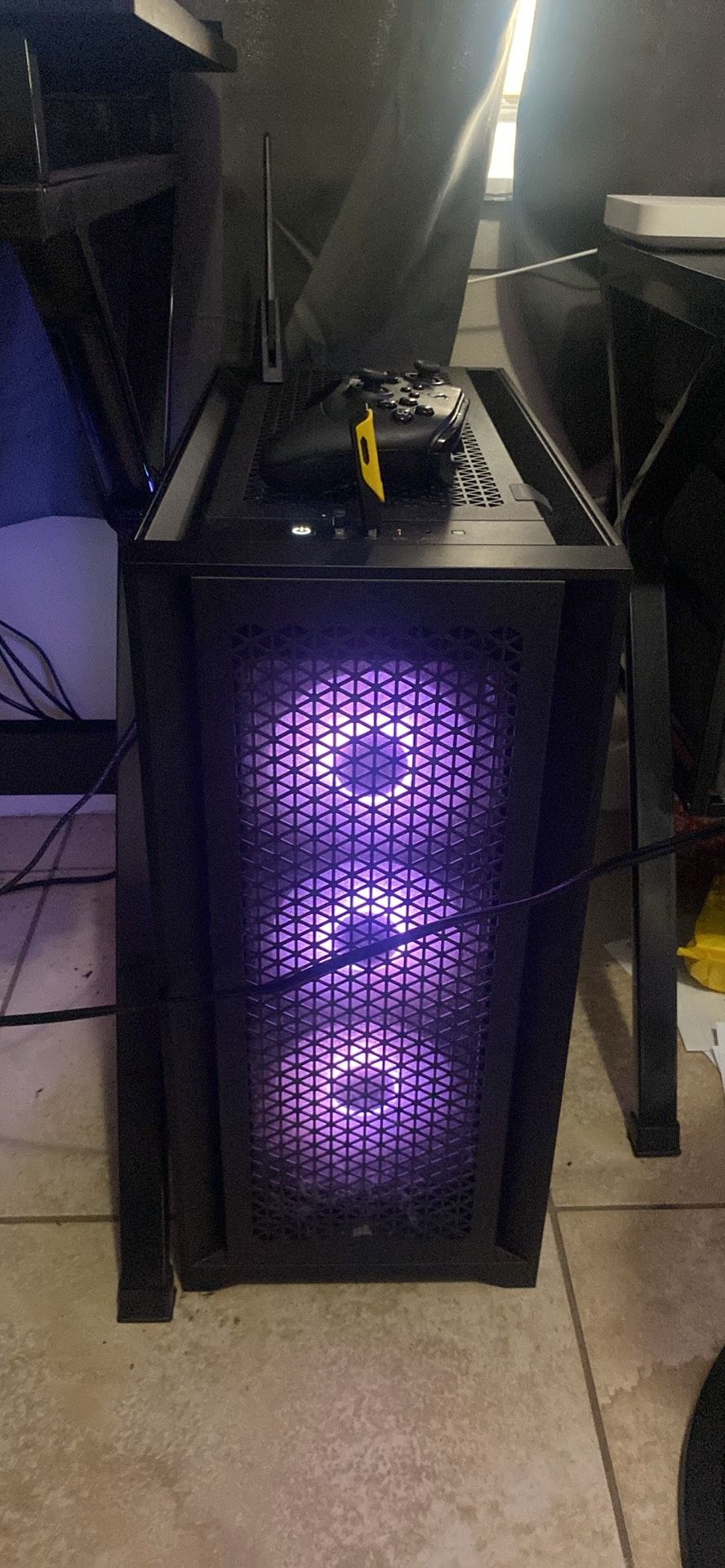 HIGH END GAMING/STREAMING SETUP