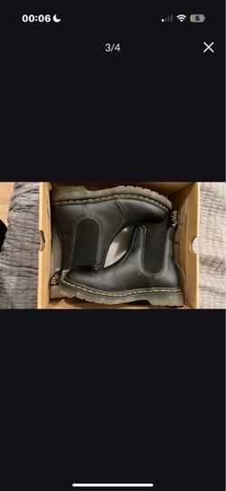 Dr martens women’s Chelsea boots