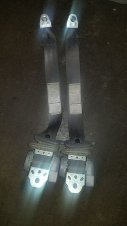 G37s rear seatbelts