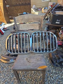2019 2020 BMW X7 Front Grille W/ Camera Hole OEM