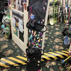 146 cm K2 Moment Snowboard w/ Medium Burton Bindings🏂READY to RIDE🏂SUPER EZ to RIDE ☃️ All Mountain Like New
