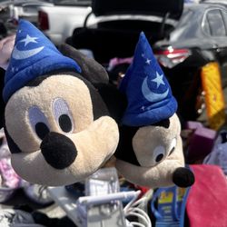 Mickey Mouse Slipper For A Junior Kid