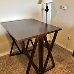 Folding leaf dining table