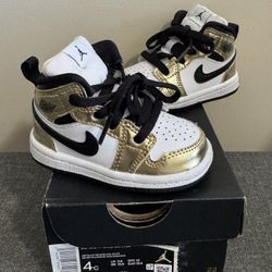 Jordan 1 Mid  - Gold, Black & White - Size 4c