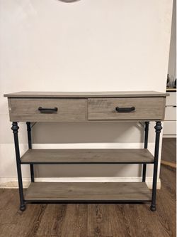 Entry way table