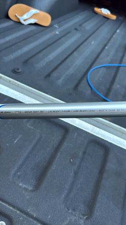 Quantum Blue Runner Surf Rod 12' MH Fast 15-25lb 2-6oz 2pc Carbon BRS122MHA