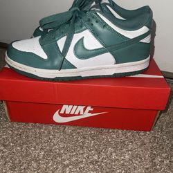 Green Nike Dunks
