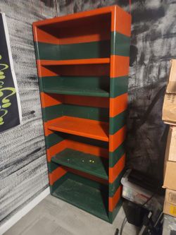 6' Freddy Themed Bookshelf